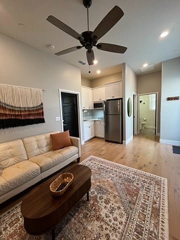 Furnished Finder property 1010011_1 photo 4