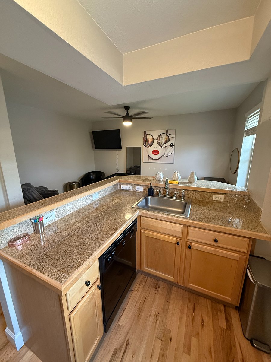 Furnished Finder property 1010087_1 photo 14