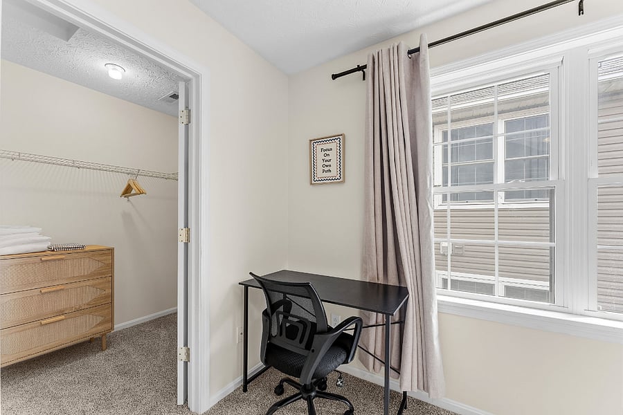 Furnished Finder property 1010108_1 photo 22