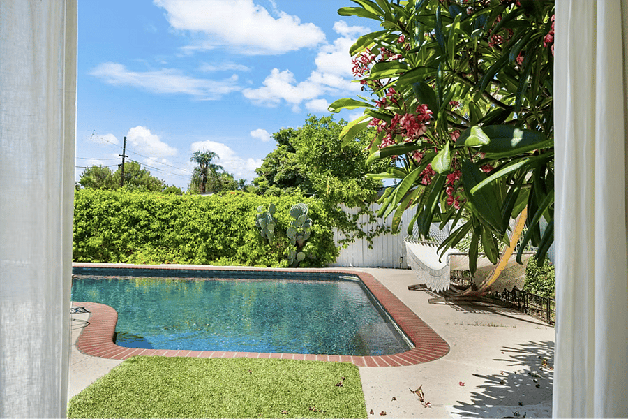 Furnished Finder property 1010113_1 photo 12