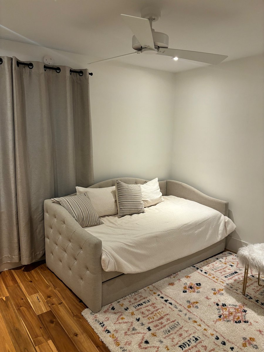 Room 3-twin trundle