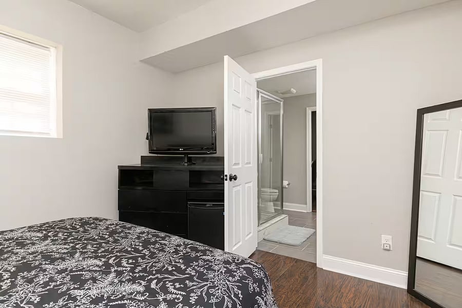 Furnished Finder property 1010155_1 photo 34