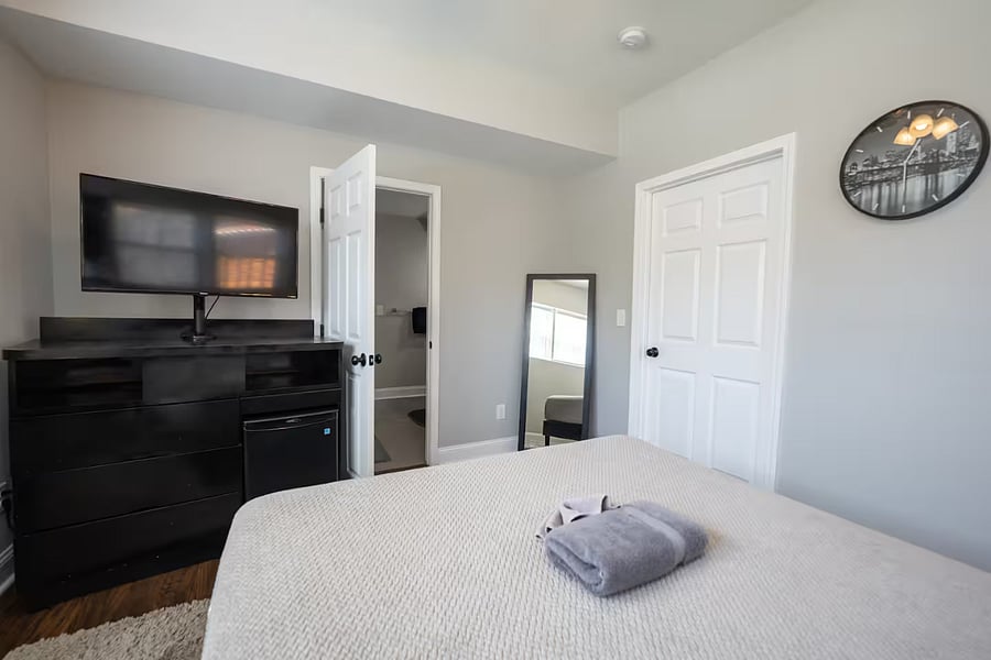 Furnished Finder property 1010155_1 photo 36