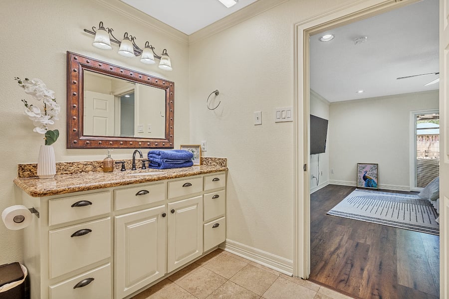 Furnished Finder property 1010157_1 photo 35