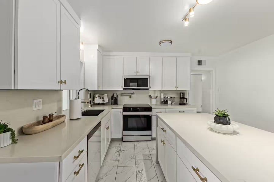 Furnished Finder property 1010176_1 photo 9