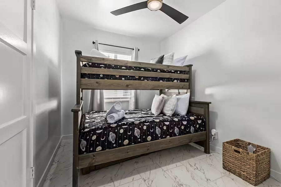 Furnished Finder property 1010176_1 photo 15