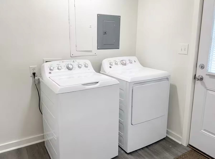 Free washer & dryer. Please do not overload the washer, as it may not spin properly. Thank you