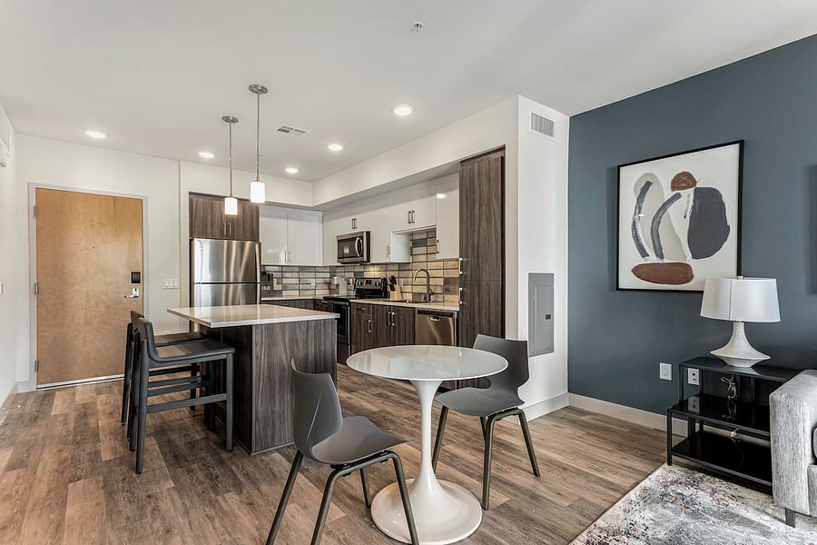 Furnished Finder property 1010222_8 photo 1