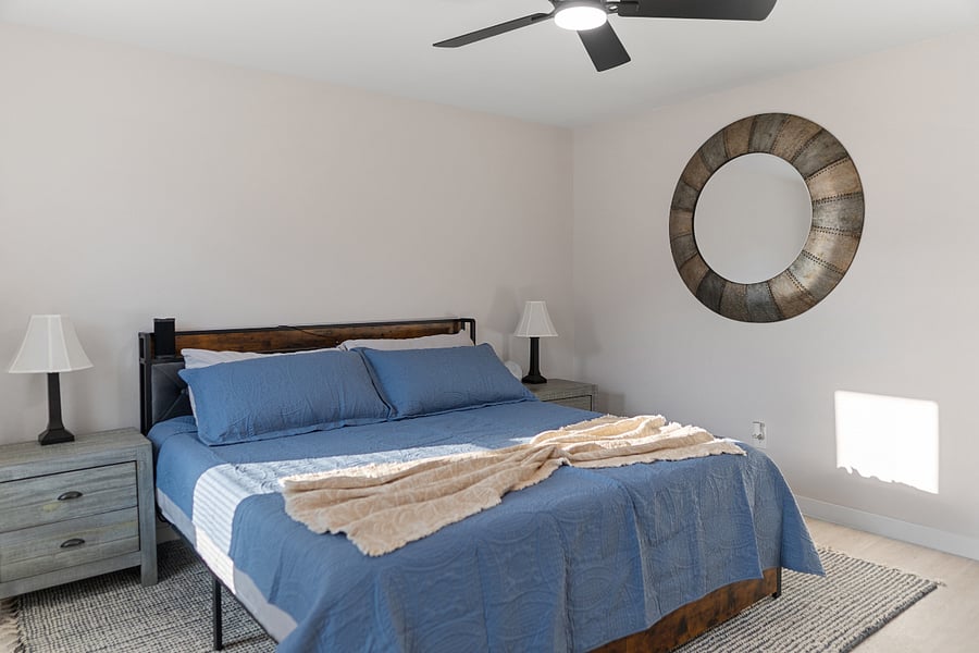 Set the vibe for the night with the lighted headboard. It comes with a remote & you can pick whatever color you're in the mood for. Also has charging stations for convenience.