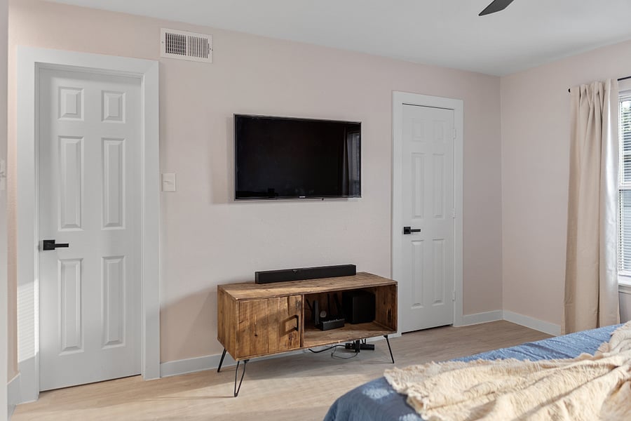 Smart Tv in the bedroom, great for winding down & relaxing.