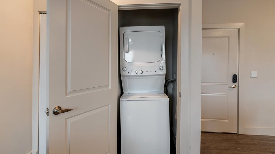 Furnished Finder property 1010233_10 photo 11