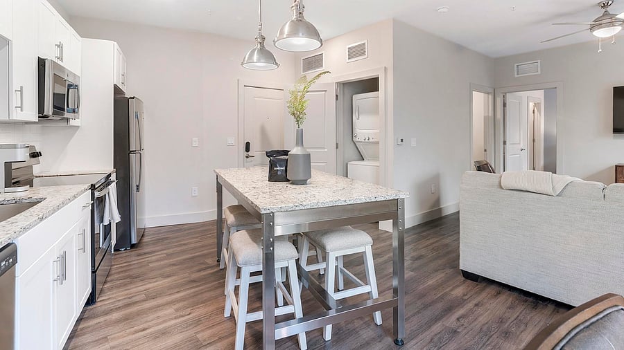 Furnished Finder property 1010233_2 photo 6