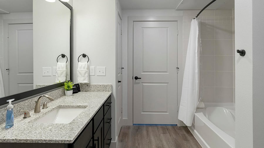 Furnished Finder property 1010259_3 photo 10