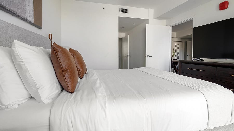 Furnished Finder property 1010266_14 photo 8