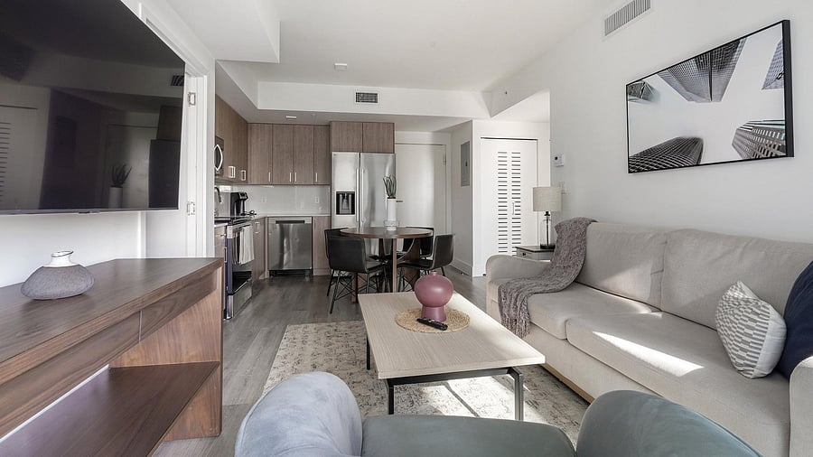 Furnished Finder property 1010266_15 photo 3