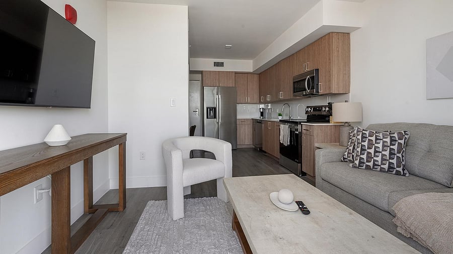 Furnished Finder property 1010266_16 photo 2