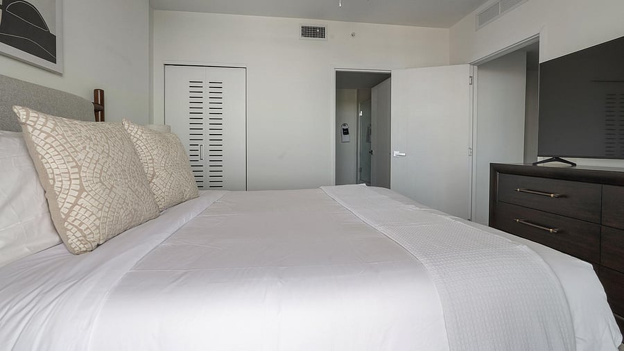 Furnished Finder property 1010266_16 photo 8