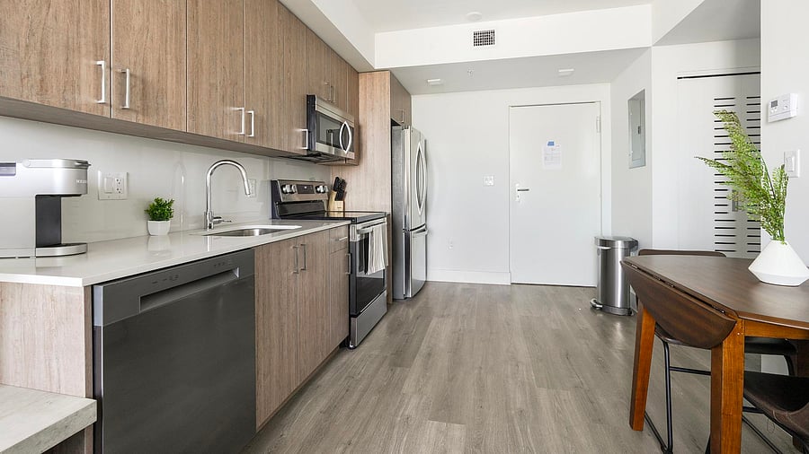 Furnished Finder property 1010266_20 photo 4