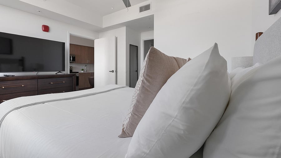 Furnished Finder property 1010266_21 photo 8