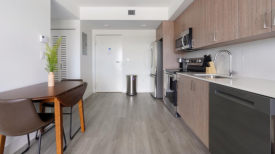 Furnished Finder property 1010266_31 photo 4