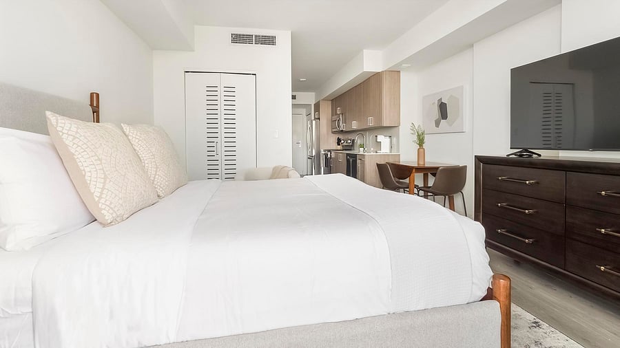 Furnished Finder property 1010266_38 photo 5