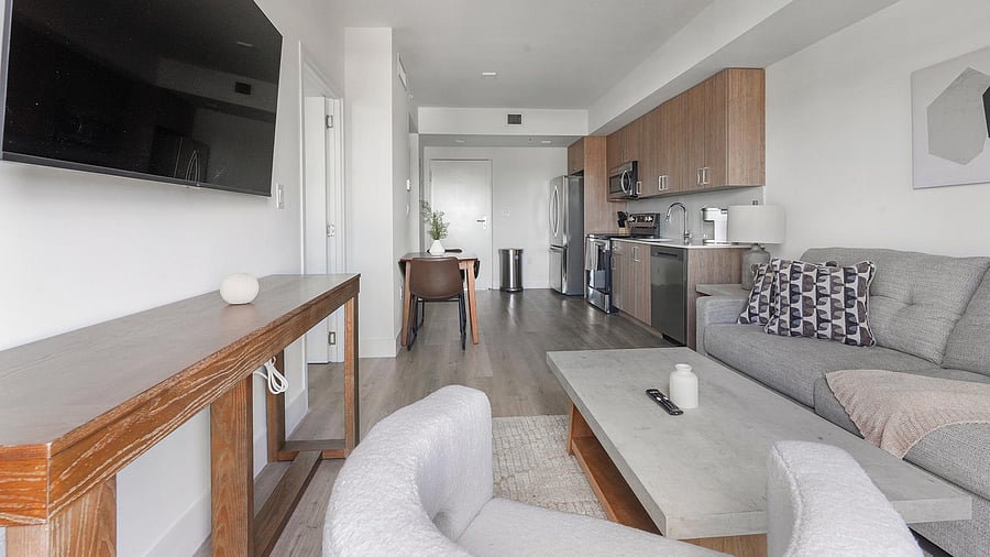 Furnished Finder property 1010266_40 photo 2