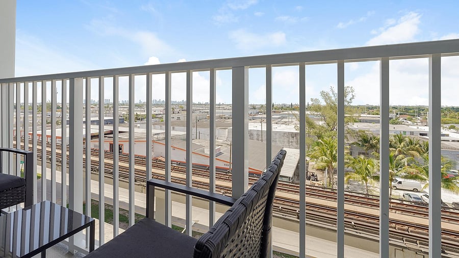 Furnished Finder property 1010266_40 photo 10