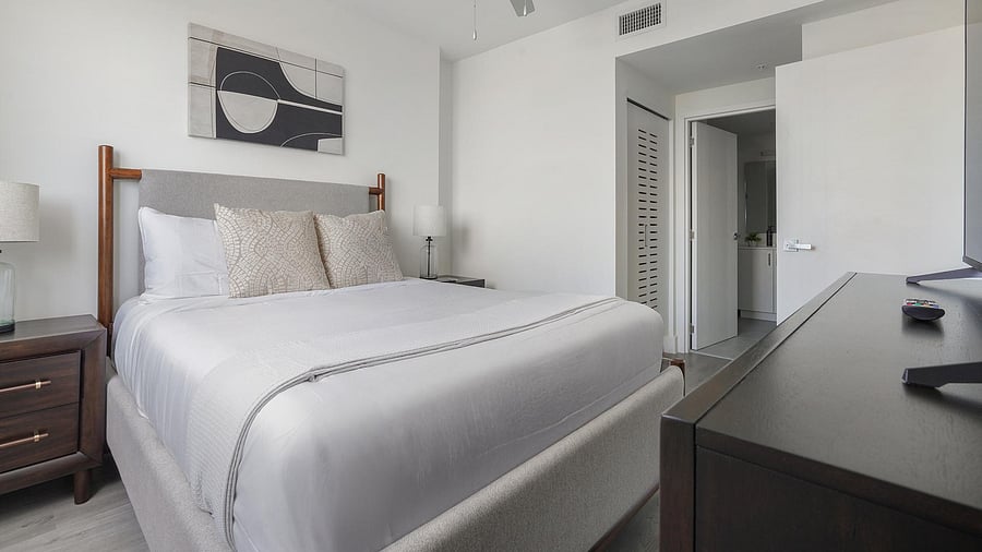 Furnished Finder property 1010266_40 photo 7