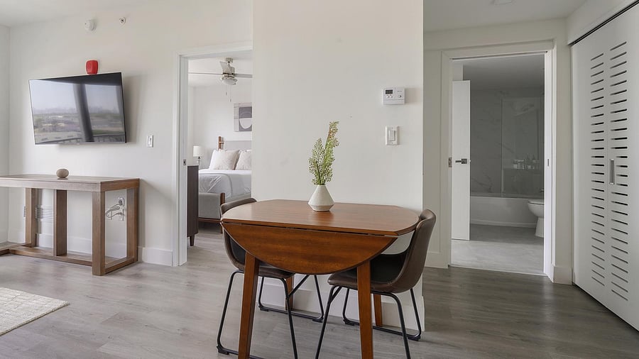 Furnished Finder property 1010266_40 photo 3