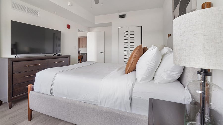Furnished Finder property 1010266_41 photo 8