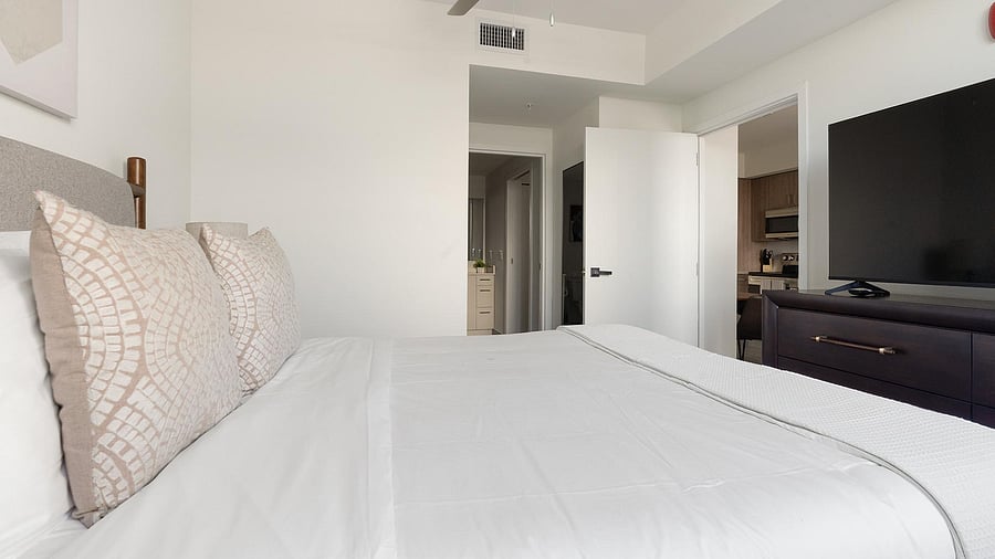 Furnished Finder property 1010266_6 photo 9