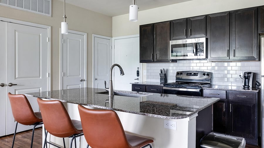 Furnished Finder property 1010303_10 photo 20