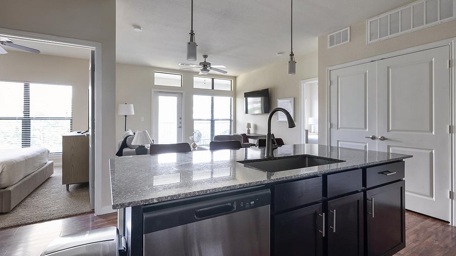 Furnished Finder property 1010303_10 photo 12