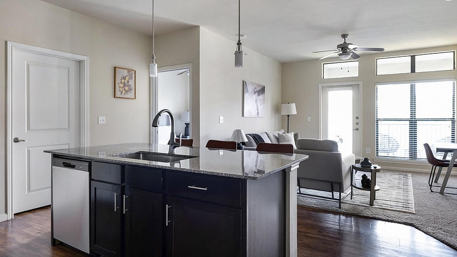 Furnished Finder property 1010303_10 photo 11