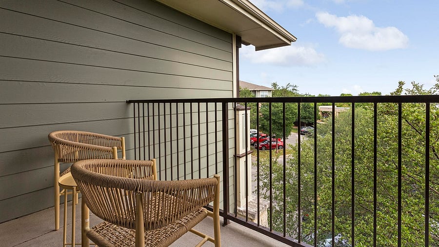 Furnished Finder property 1010305_10 photo 11