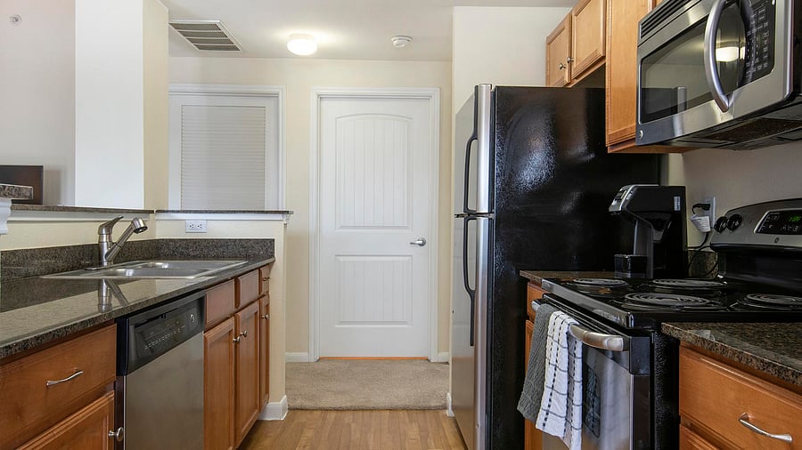 Furnished Finder property 1010305_5 photo 6