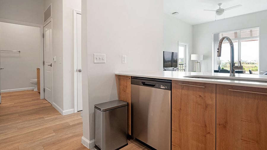 Furnished Finder property 1010308_11 photo 23