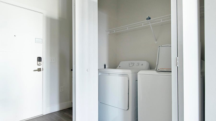 Furnished Finder property 1010317_20 photo 21