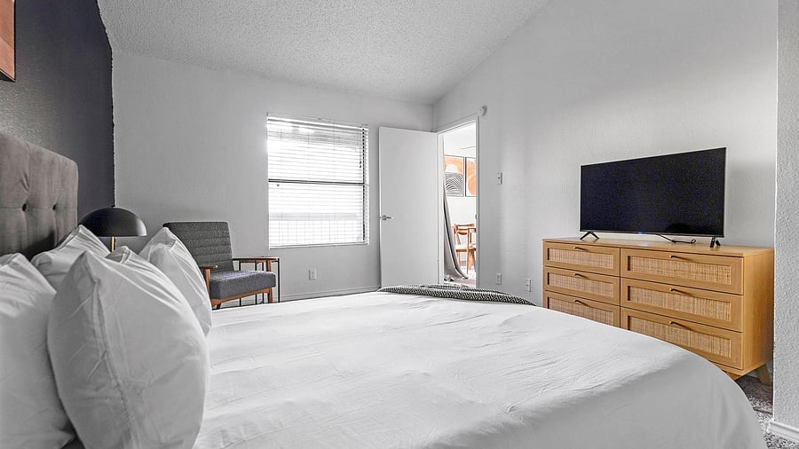 Furnished Finder property 1010326_11 photo 14