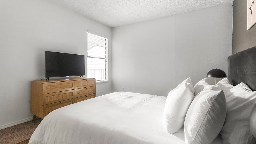 Furnished Finder property 1010326_11 photo 18