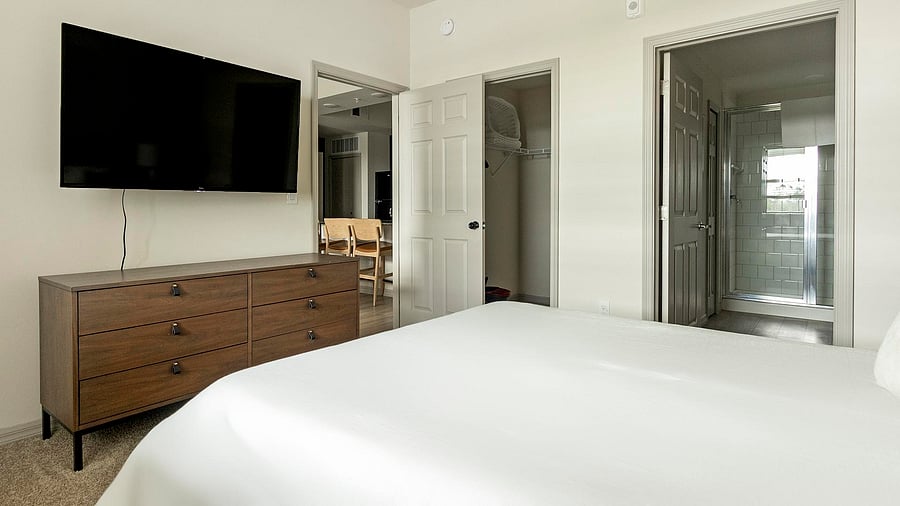 Furnished Finder property 1010328_6 photo 13