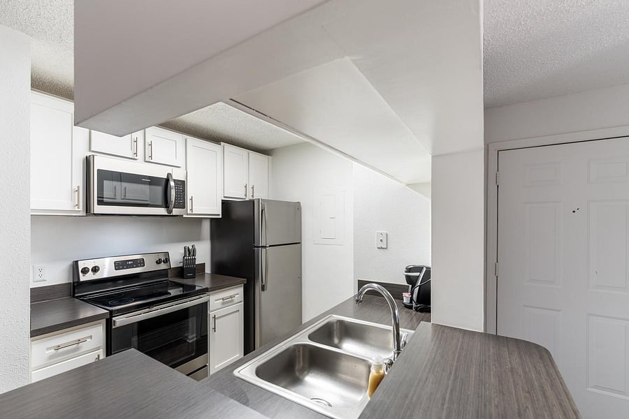 Furnished Finder property 1010330_5 photo 12