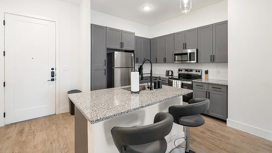 Furnished Finder property 1010335_10 photo 9