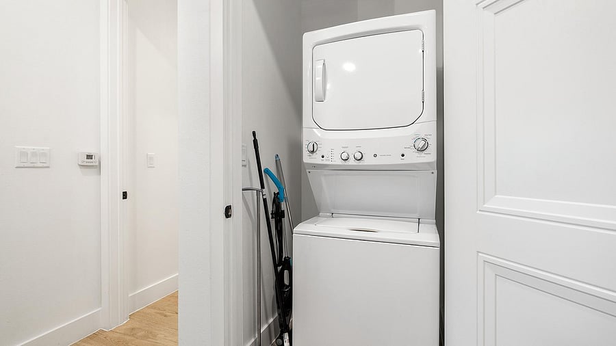 Furnished Finder property 1010335_10 photo 20