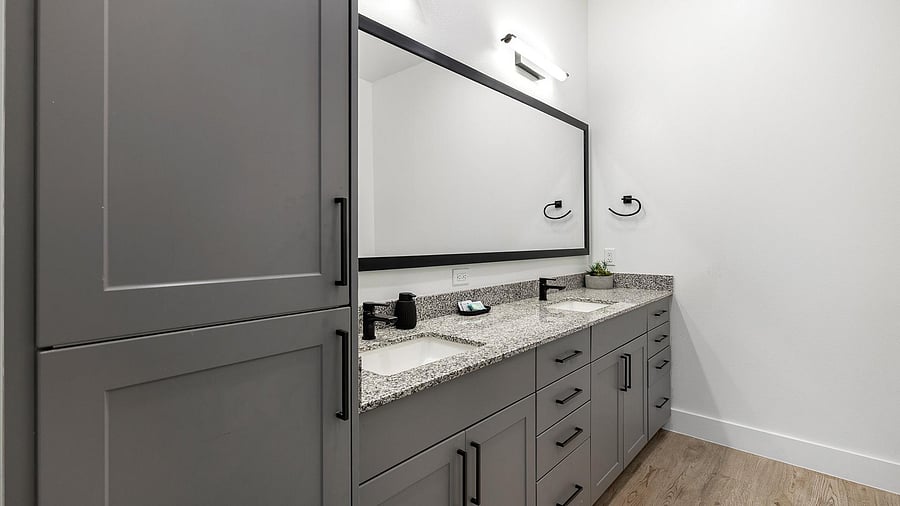 Furnished Finder property 1010335_10 photo 17