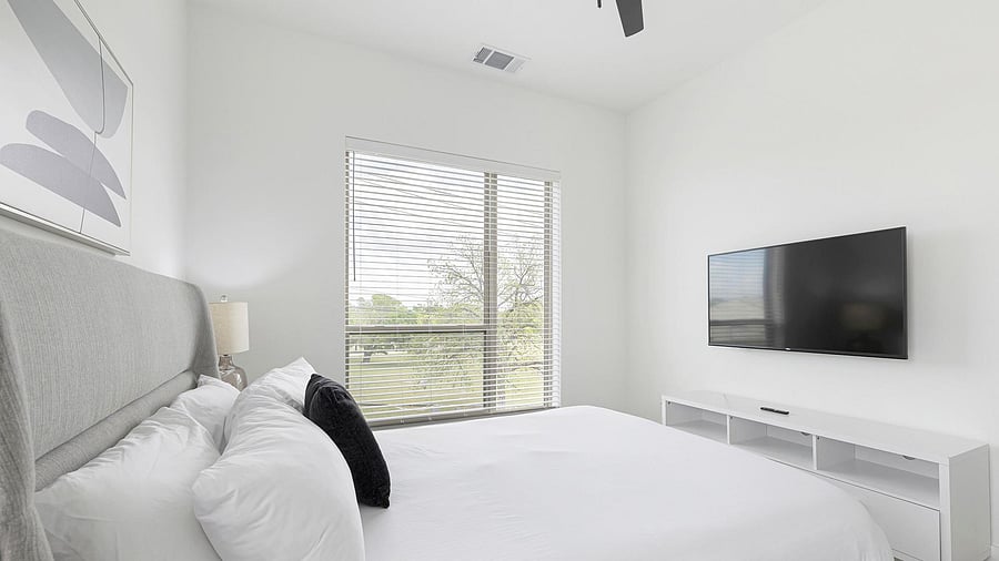 Furnished Finder property 1010335_11 photo 13