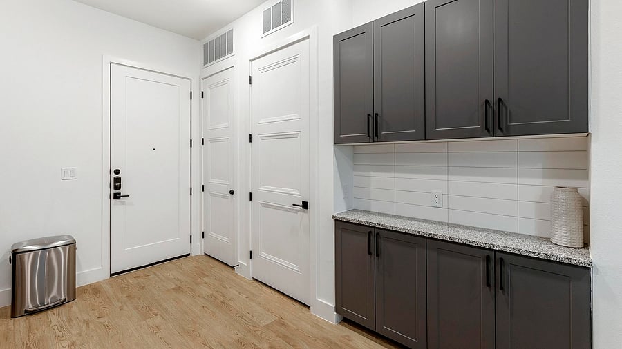 Furnished Finder property 1010335_12 photo 5