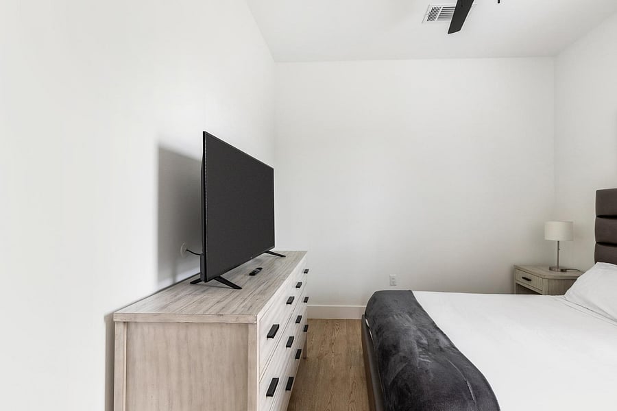 Furnished Finder property 1010335_13 photo 13