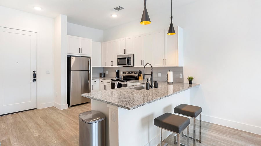 Furnished Finder property 1010335_19 photo 7