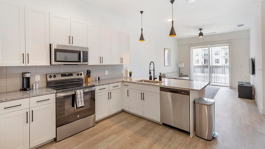 Furnished Finder property 1010335_19 photo 4